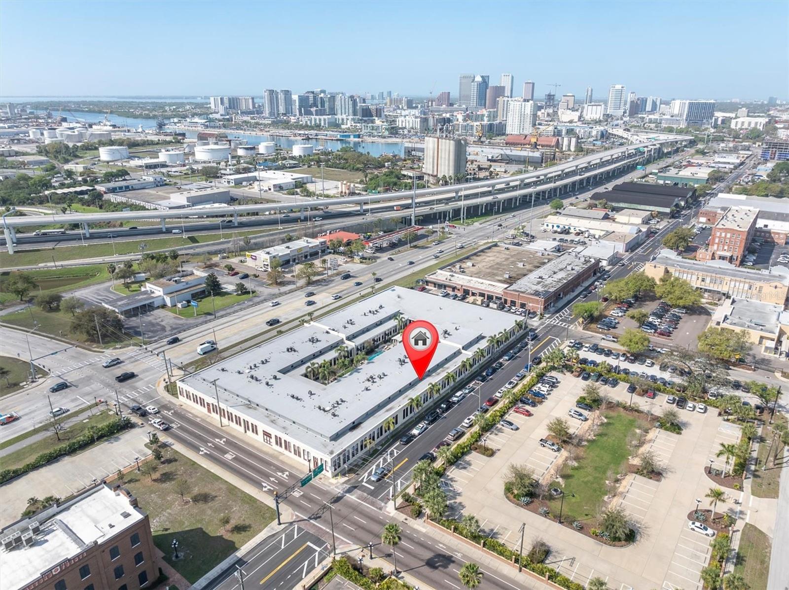 Image 27 of 32 For 2001 2nd Avenue 5