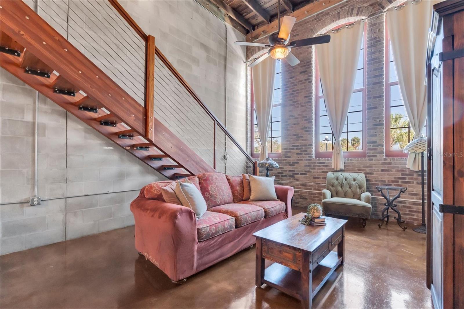 Image 6 of 32 For 2001 2nd Avenue 5