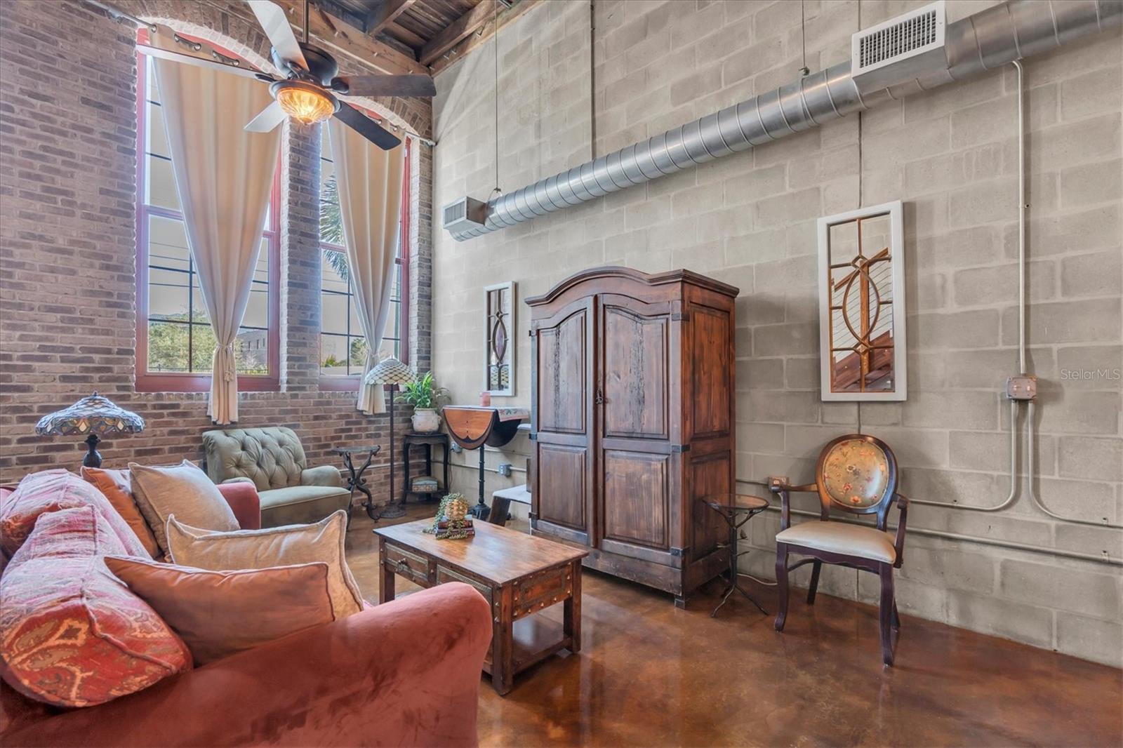 Image 7 of 32 For 2001 2nd Avenue 5