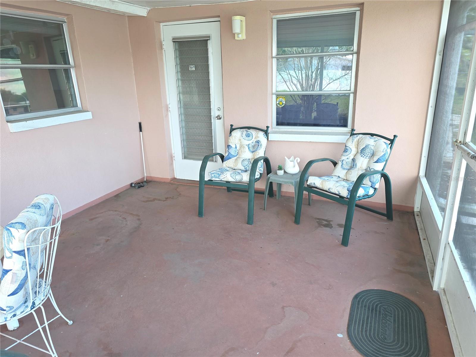 Listing photo id 23 for 7207 Ashwood Drive