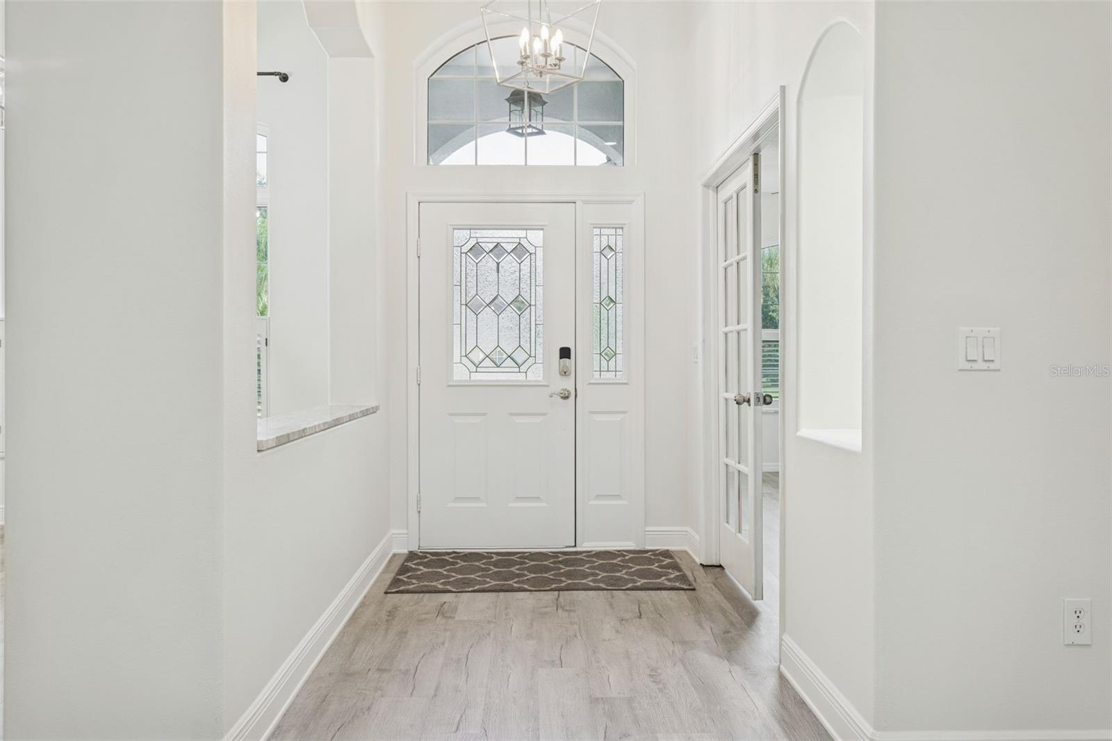 Image 11 of 57 For 18902 Saint Laurent Drive