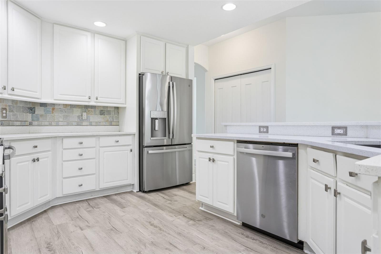 Image 18 of 57 For 18902 Saint Laurent Drive