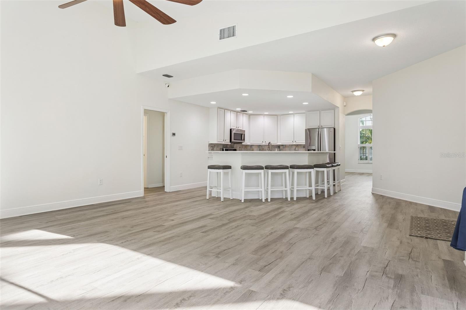 Image 21 of 57 For 18902 Saint Laurent Drive