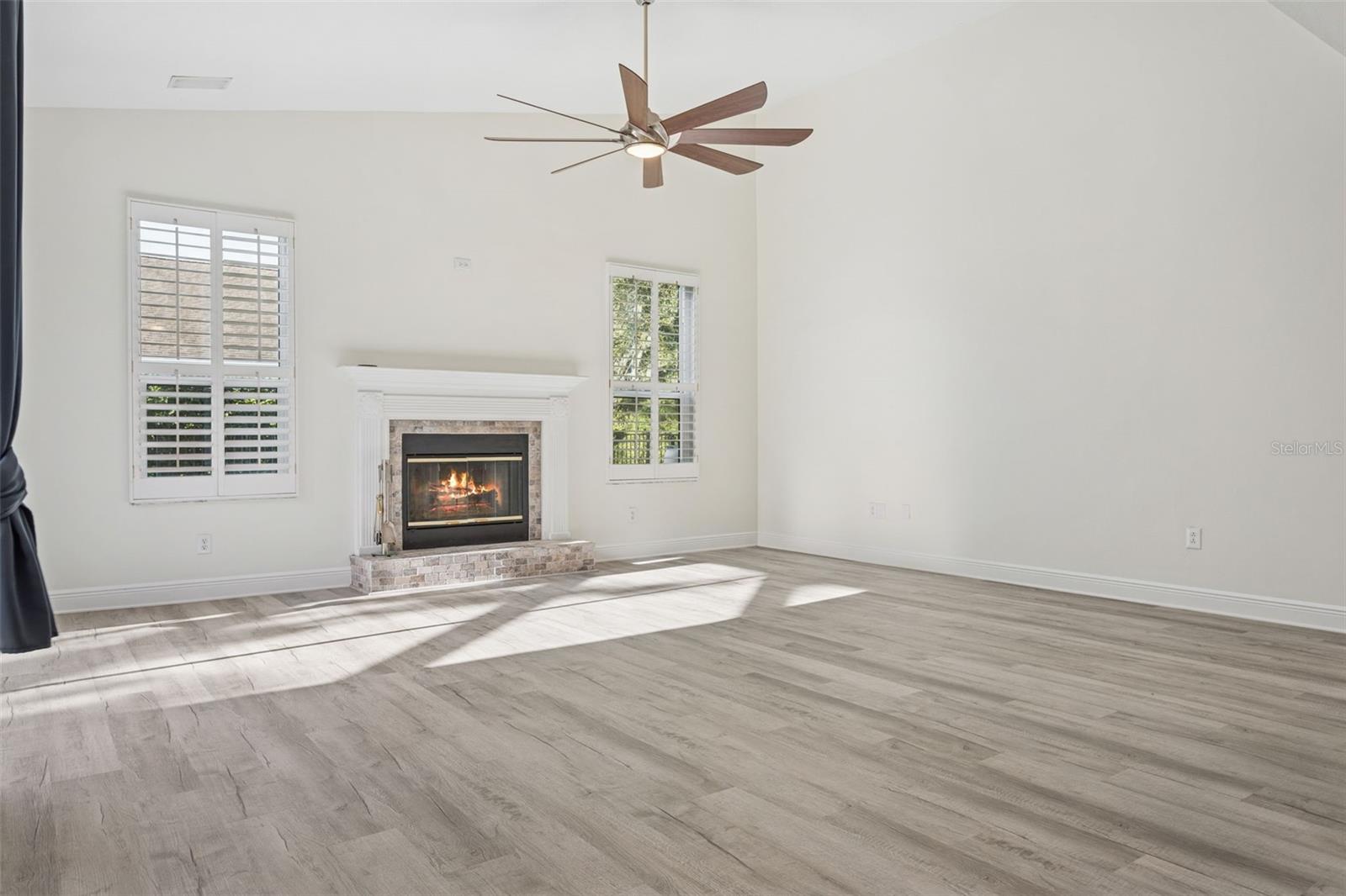 Image 24 of 57 For 18902 Saint Laurent Drive