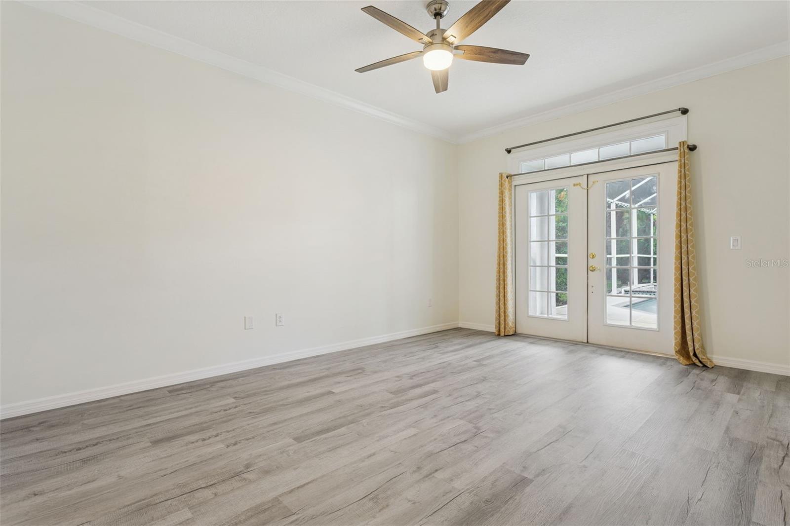 Image 26 of 57 For 18902 Saint Laurent Drive