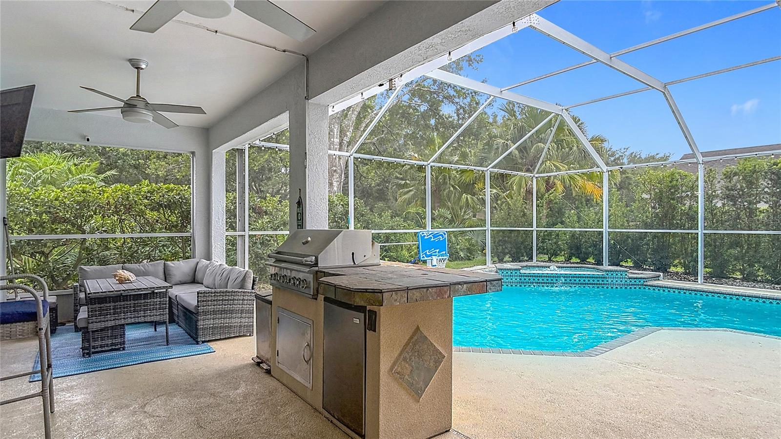 Image 43 of 57 For 18902 Saint Laurent Drive