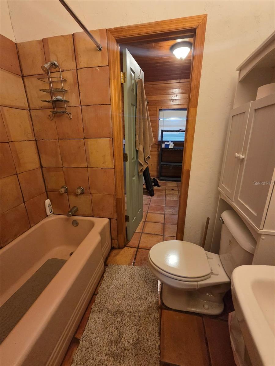 Image 13 of 23 For 1106 Fox Hunter Rd