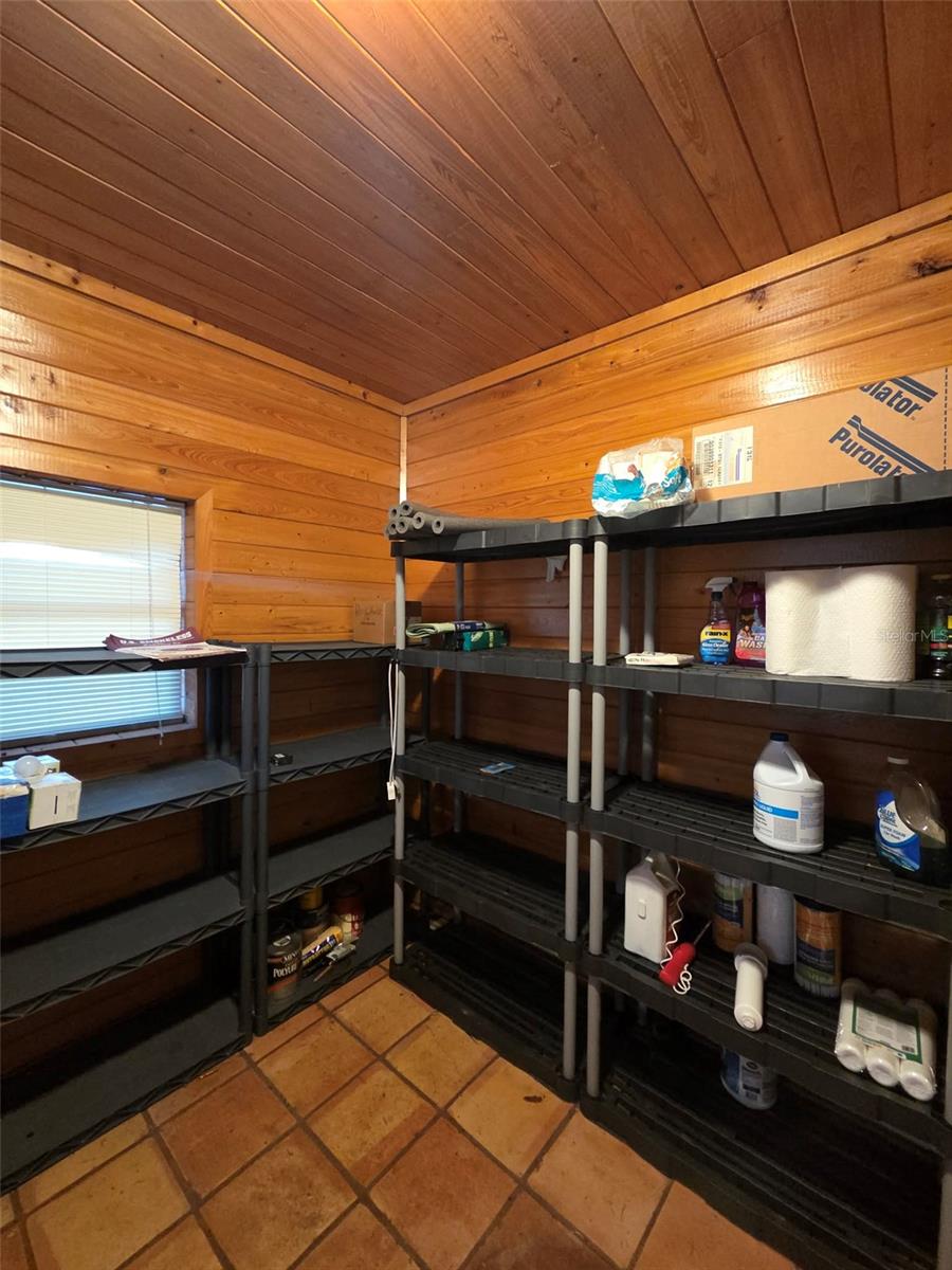 Image 8 of 23 For 1106 Fox Hunter Rd