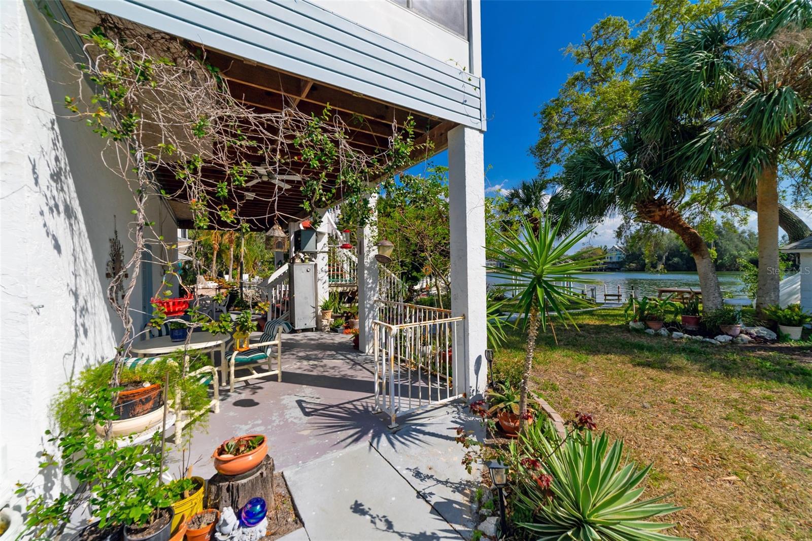 Image 16 of 49 For 6810 Seaview Boulevard