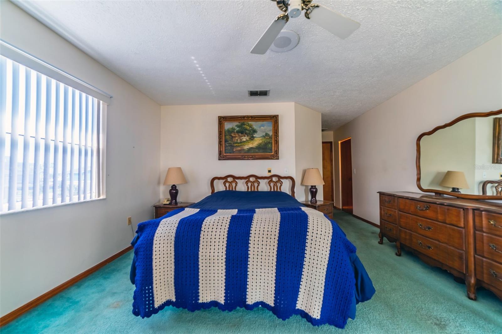 Image 30 of 49 For 6810 Seaview Boulevard