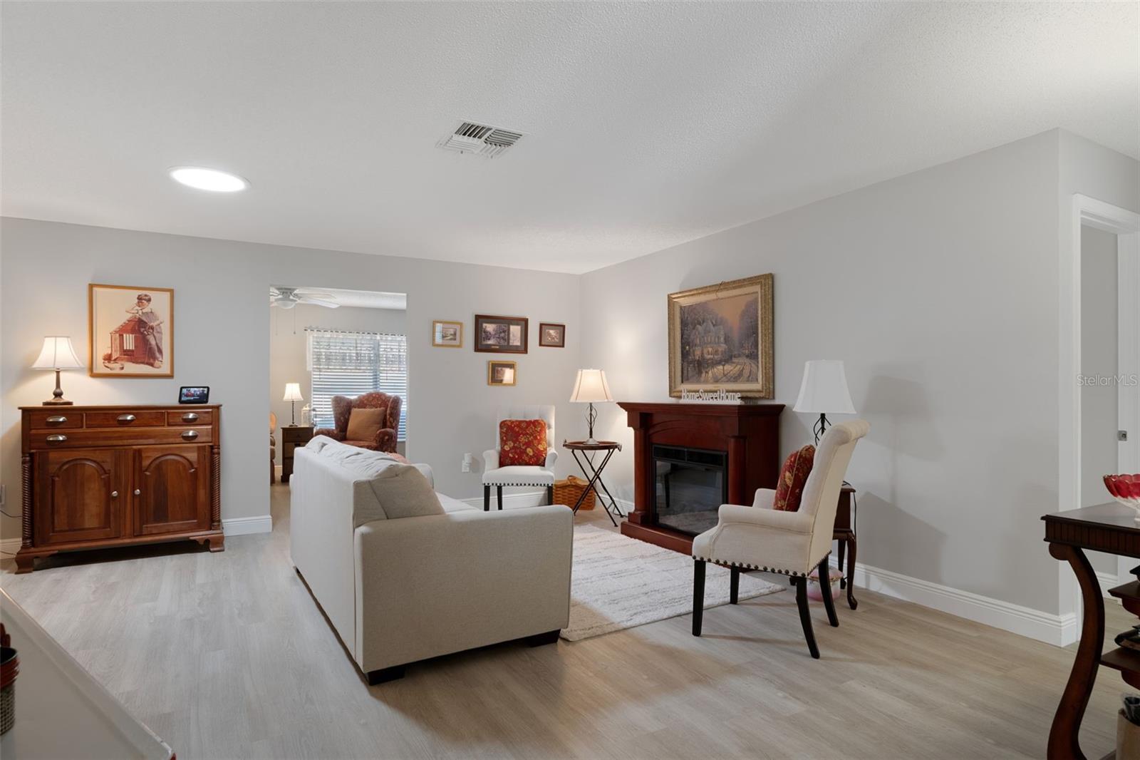 Image 10 of 84 For 2323 Westchester Boulevard