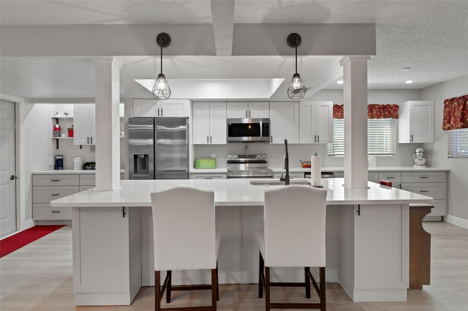 Image 17 of 84 For 2323 Westchester Boulevard