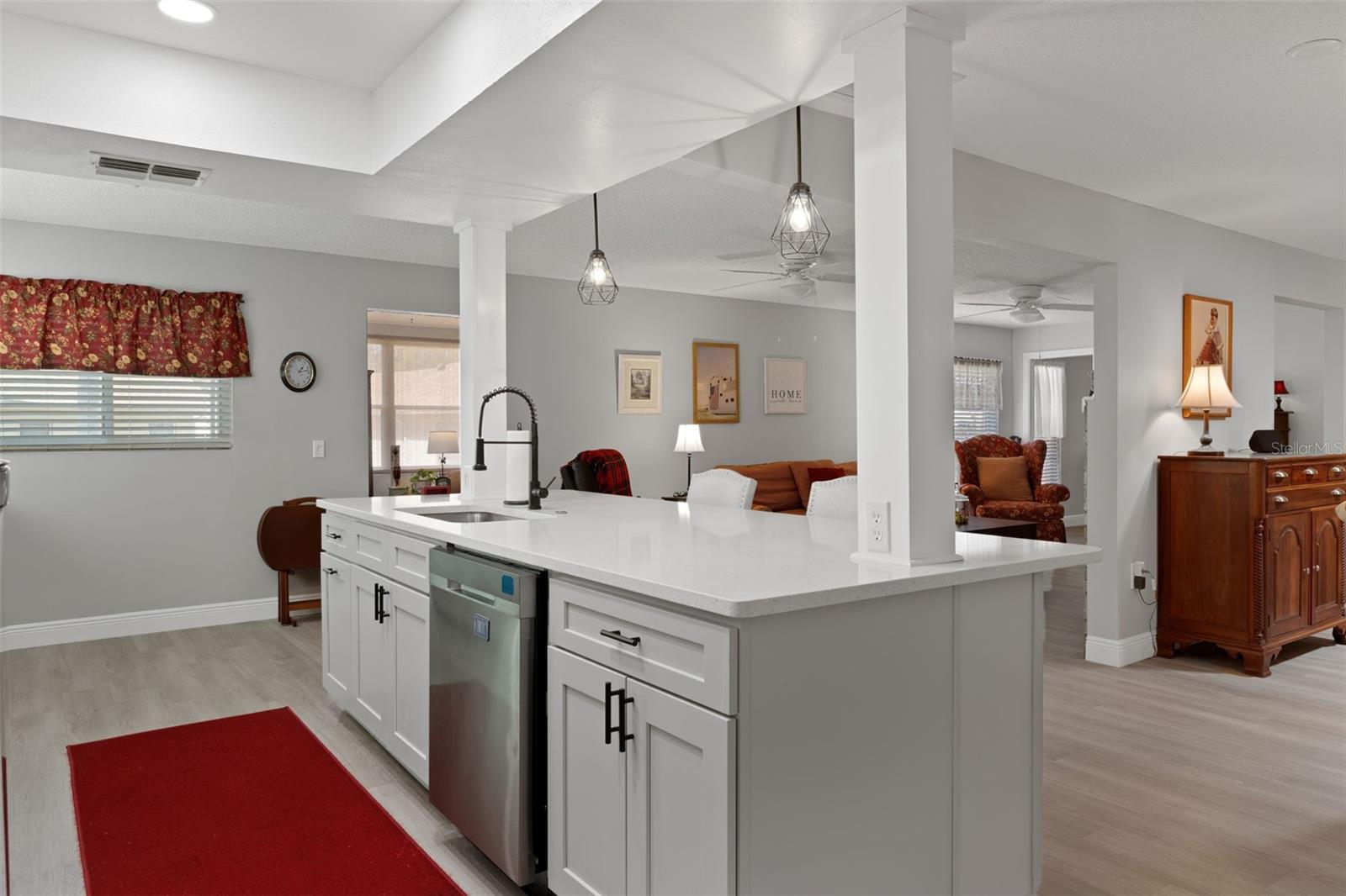 Image 21 of 84 For 2323 Westchester Boulevard