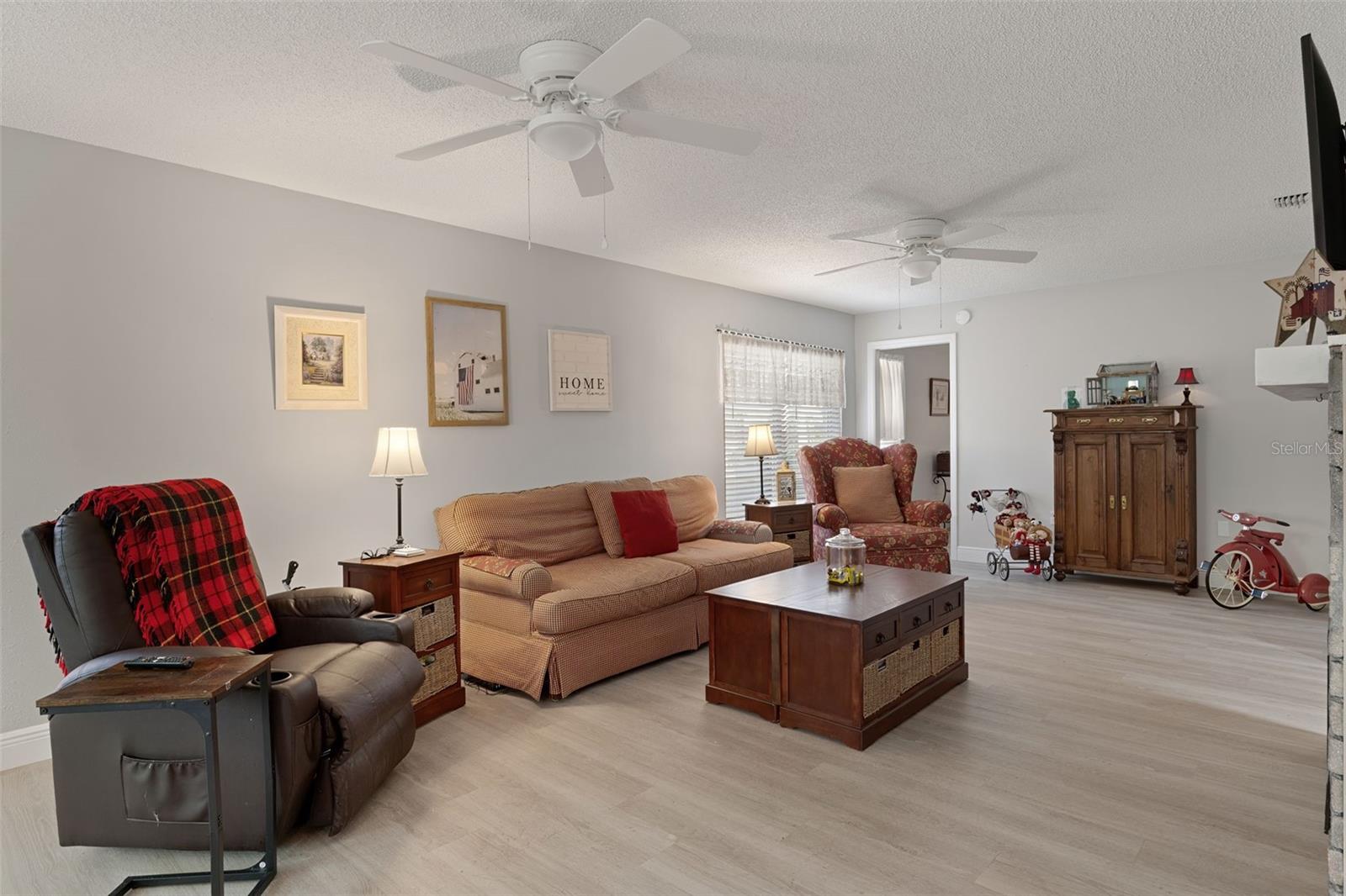 Image 22 of 84 For 2323 Westchester Boulevard