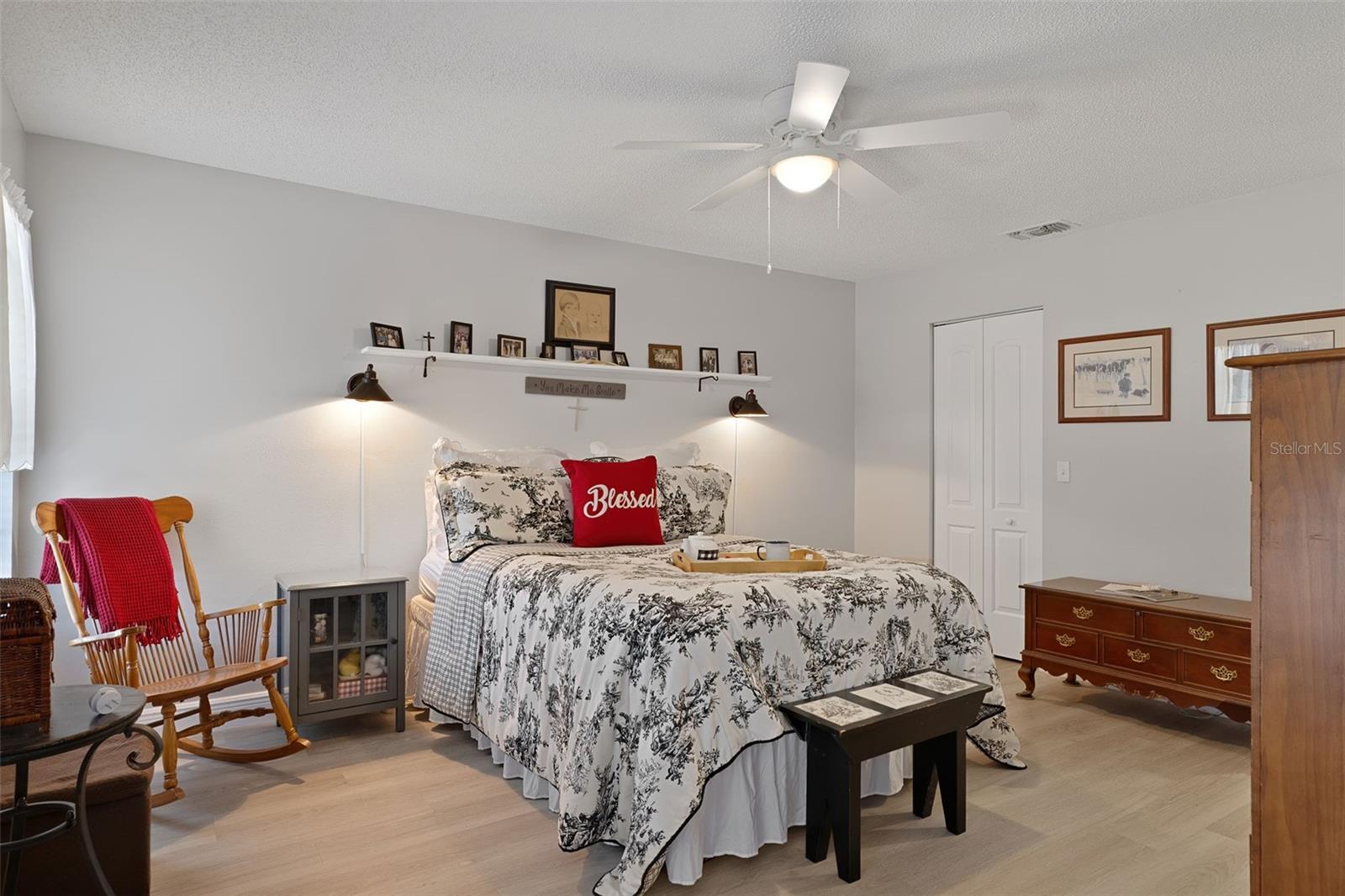 Image 25 of 84 For 2323 Westchester Boulevard