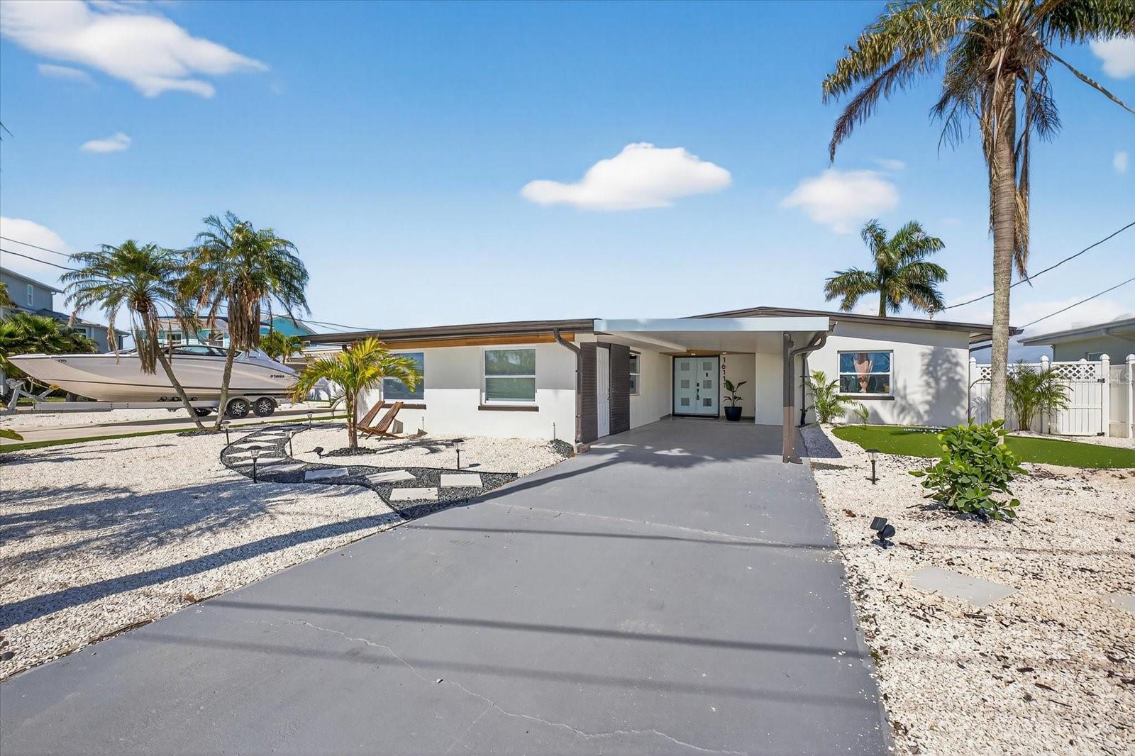 Image 11 of 49 For 16111 5th Street E