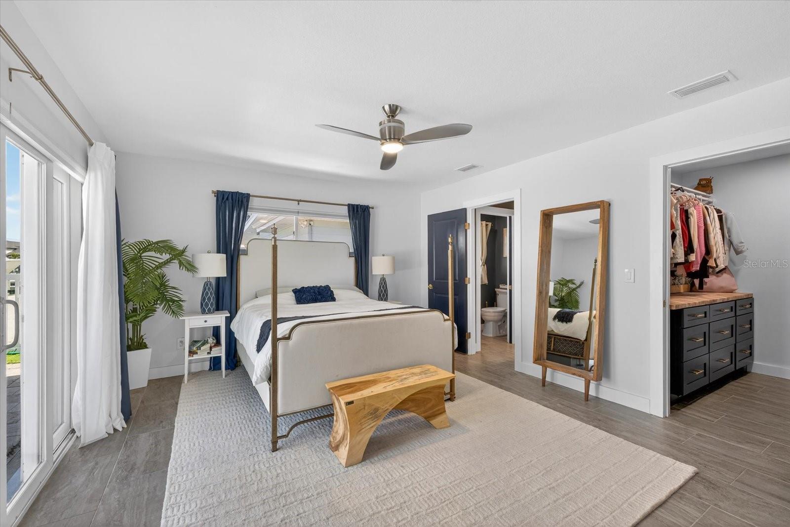 Image 24 of 49 For 16111 5th Street E