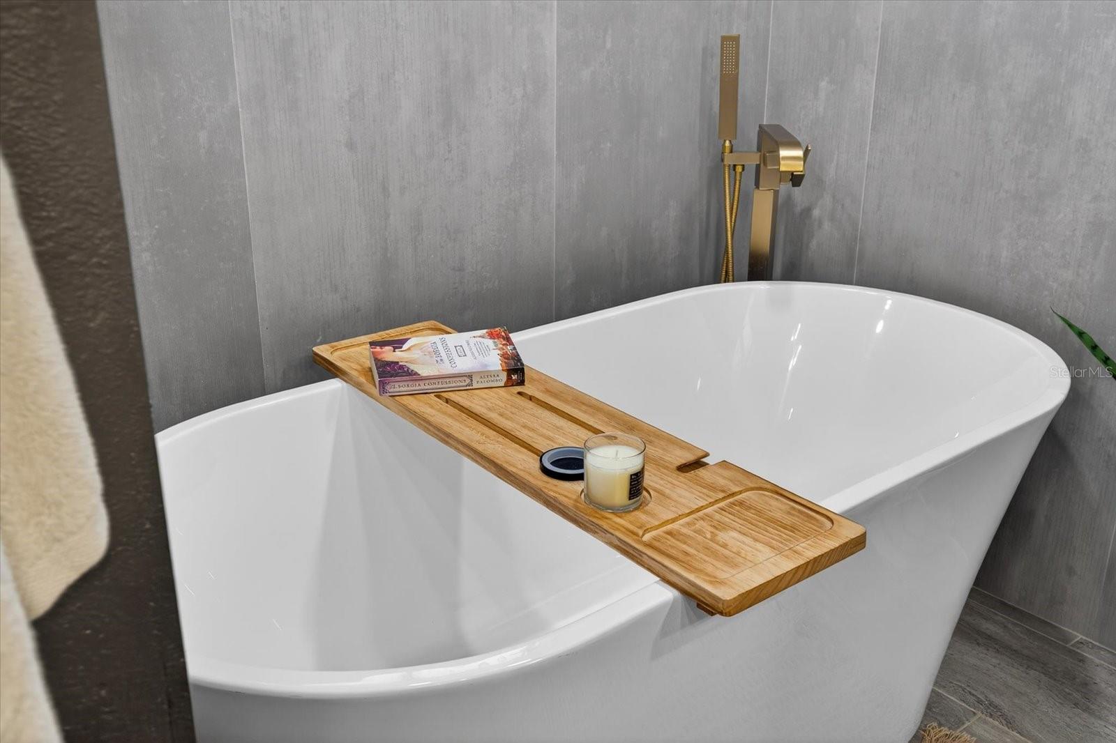 Image 31 of 49 For 16111 5th Street E