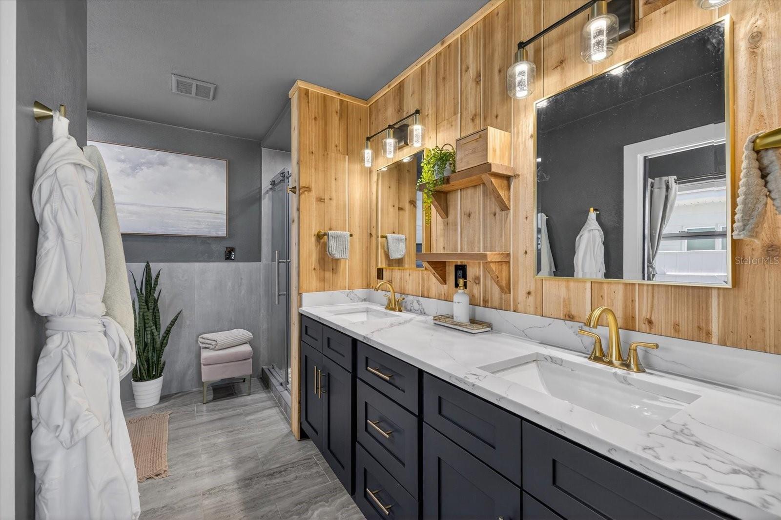 Image 33 of 49 For 16111 5th Street E