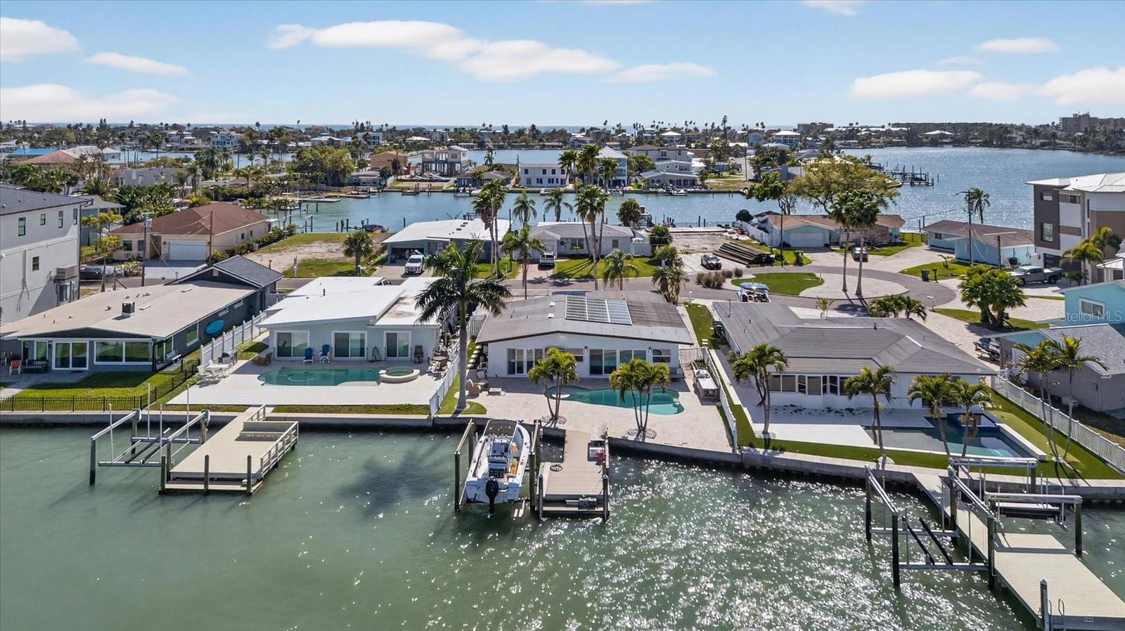 Image 6 of 49 For 16111 5th Street E