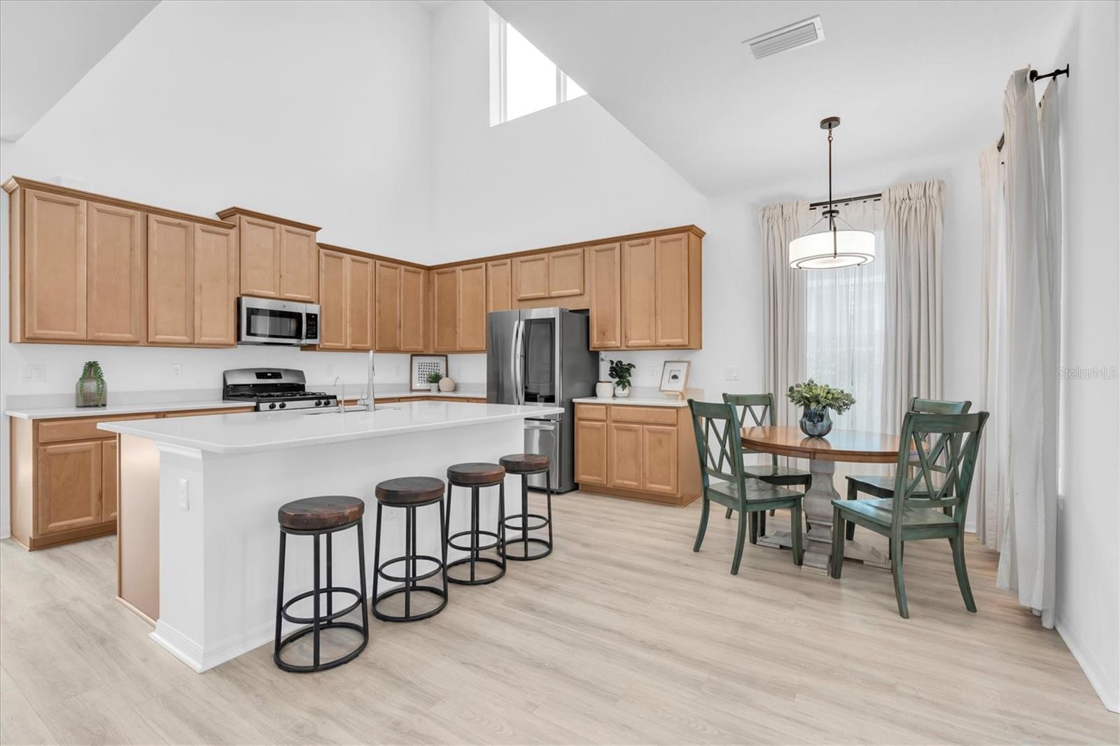 Image 8 of 67 For 13809 Rangeland Boulevard