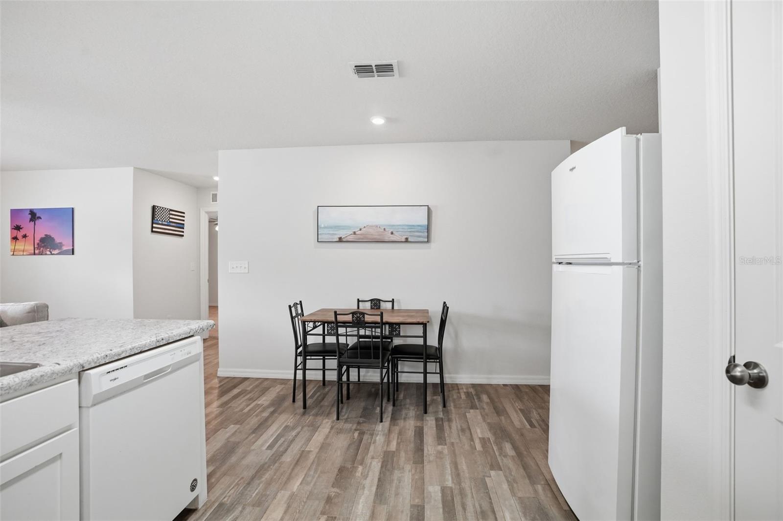 Image 15 of 49 For 3332 Lambert Avenue