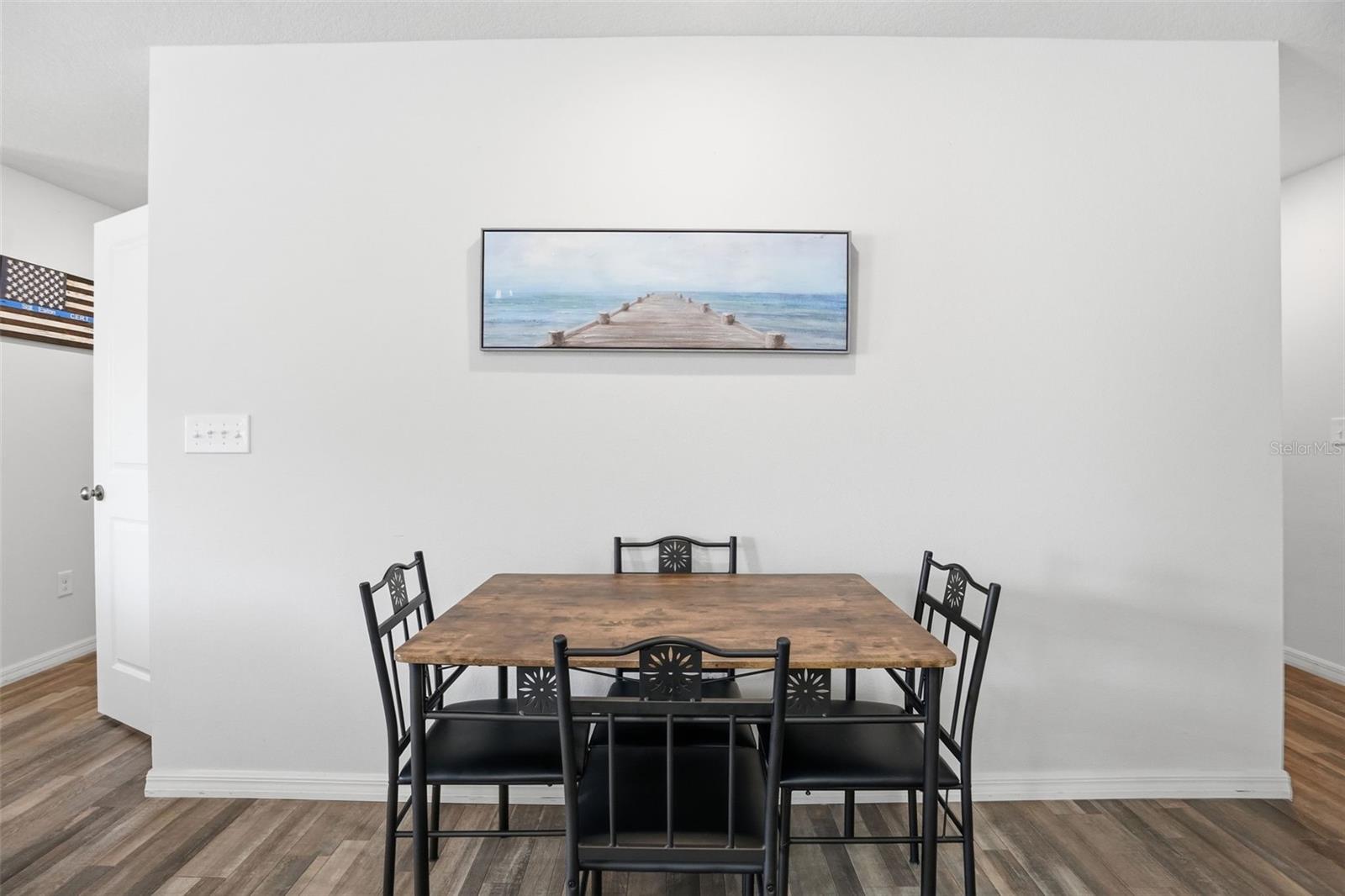 Image 16 of 49 For 3332 Lambert Avenue