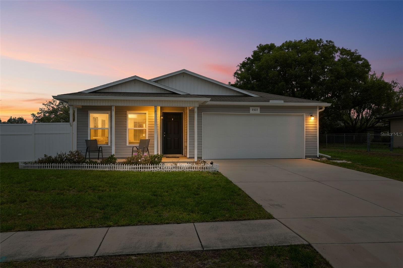 Image 2 of 49 For 3332 Lambert Avenue