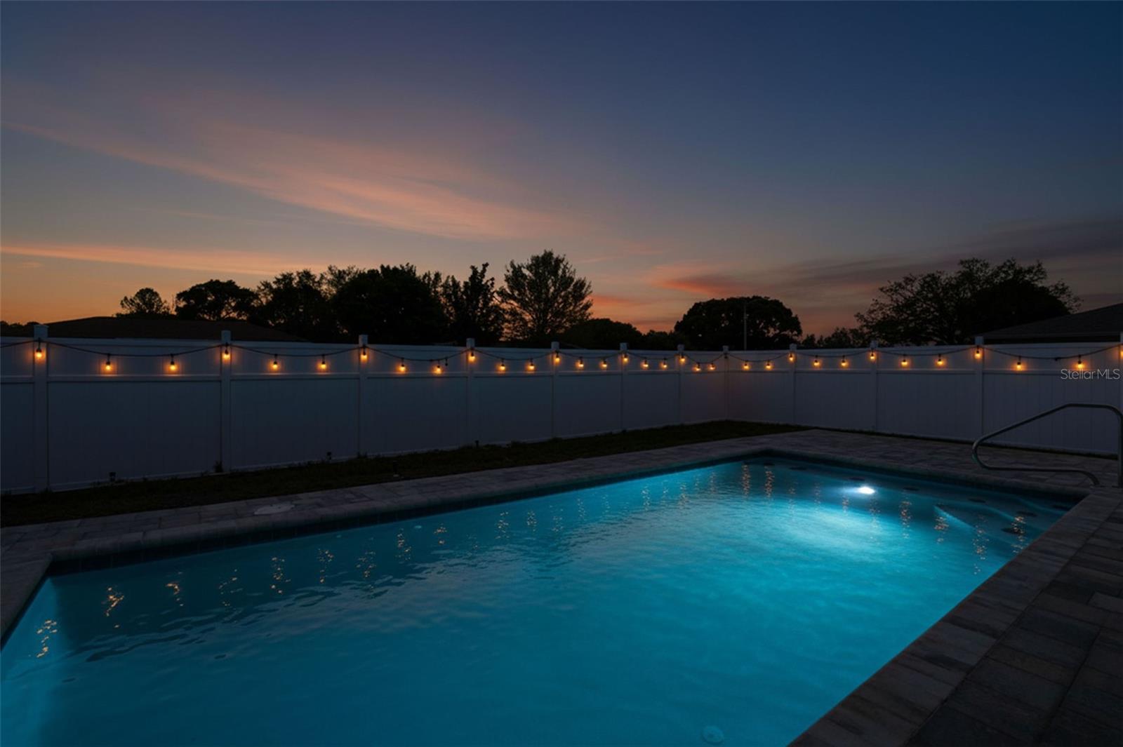 Image 30 of 49 For 3332 Lambert Avenue