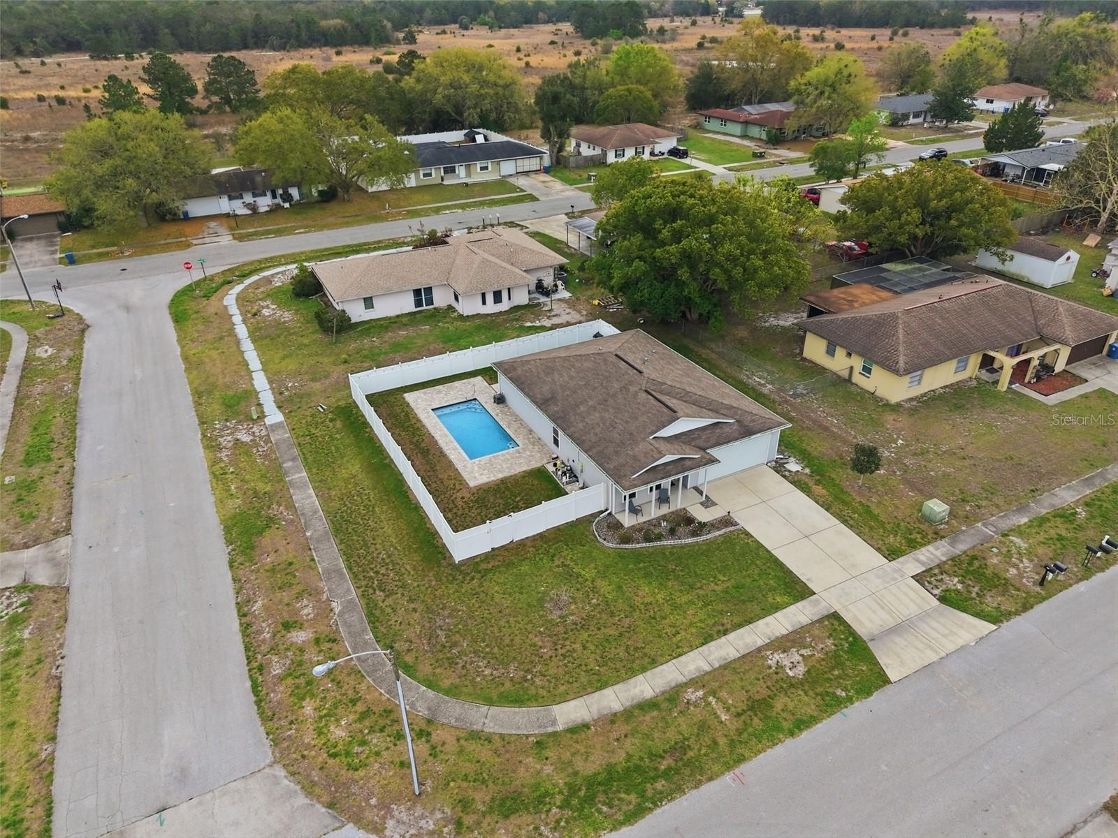 Image 41 of 49 For 3332 Lambert Avenue