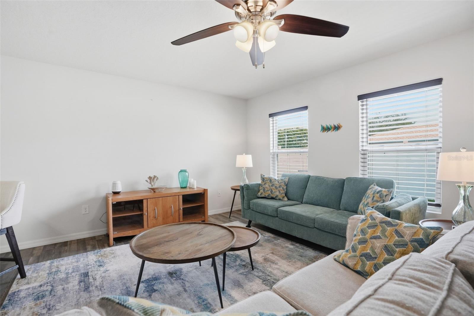 Image 7 of 49 For 3332 Lambert Avenue