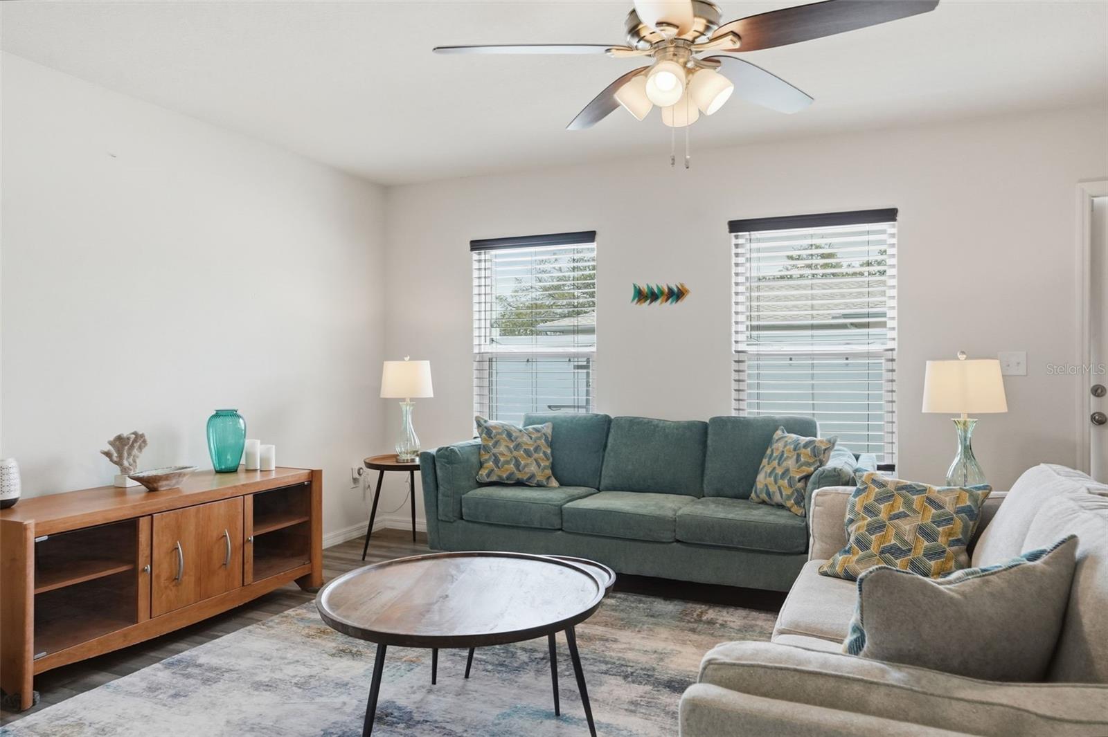 Image 9 of 49 For 3332 Lambert Avenue