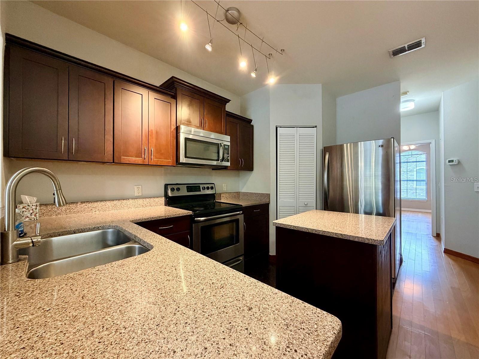 Image 4 of 42 For 2139 Chianti Place 154