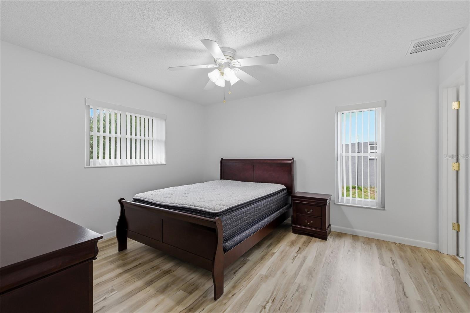 Image 24 of 39 For 12324 Drayton Drive