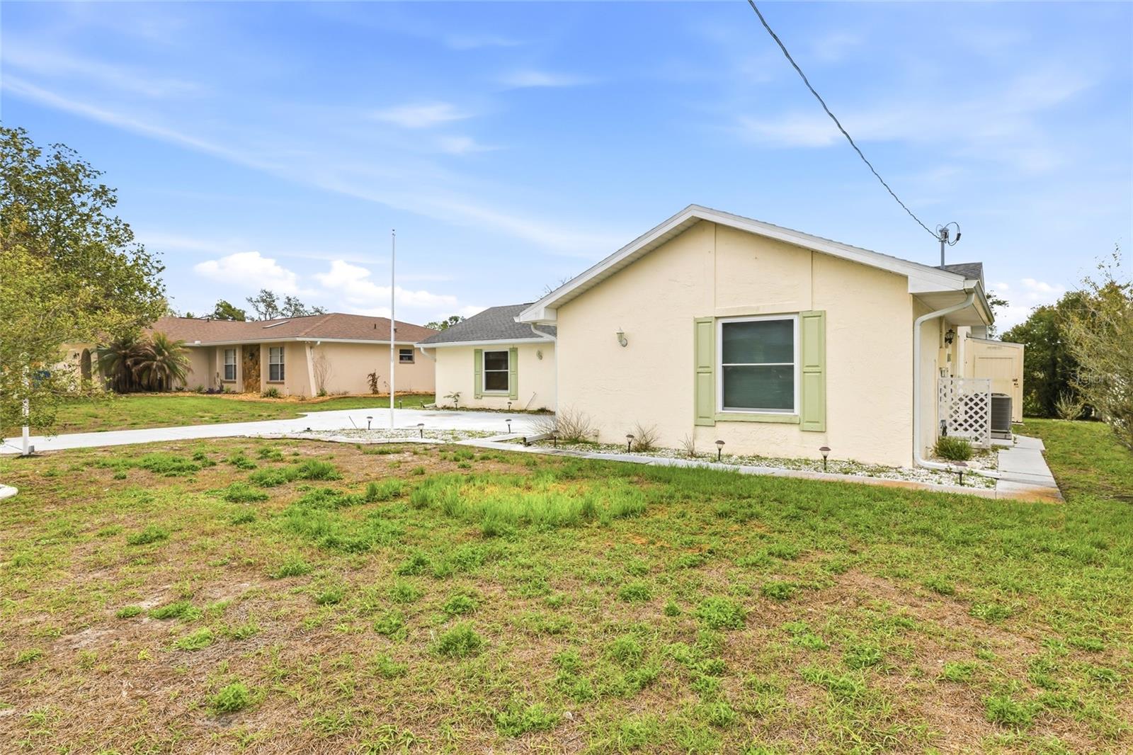 Image 4 of 39 For 12324 Drayton Drive