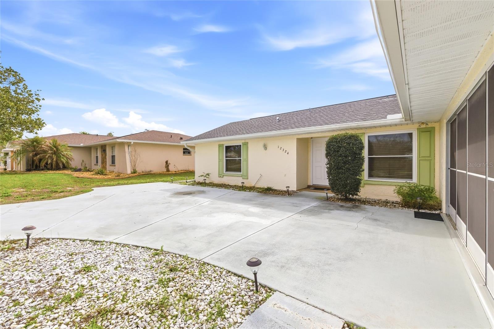 Image 5 of 39 For 12324 Drayton Drive