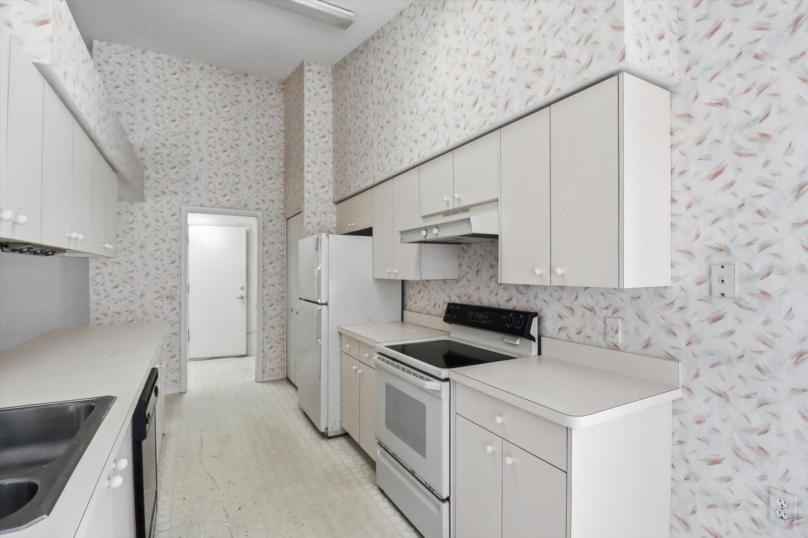 Image 17 of 45 For 7361 Rosemont Lane