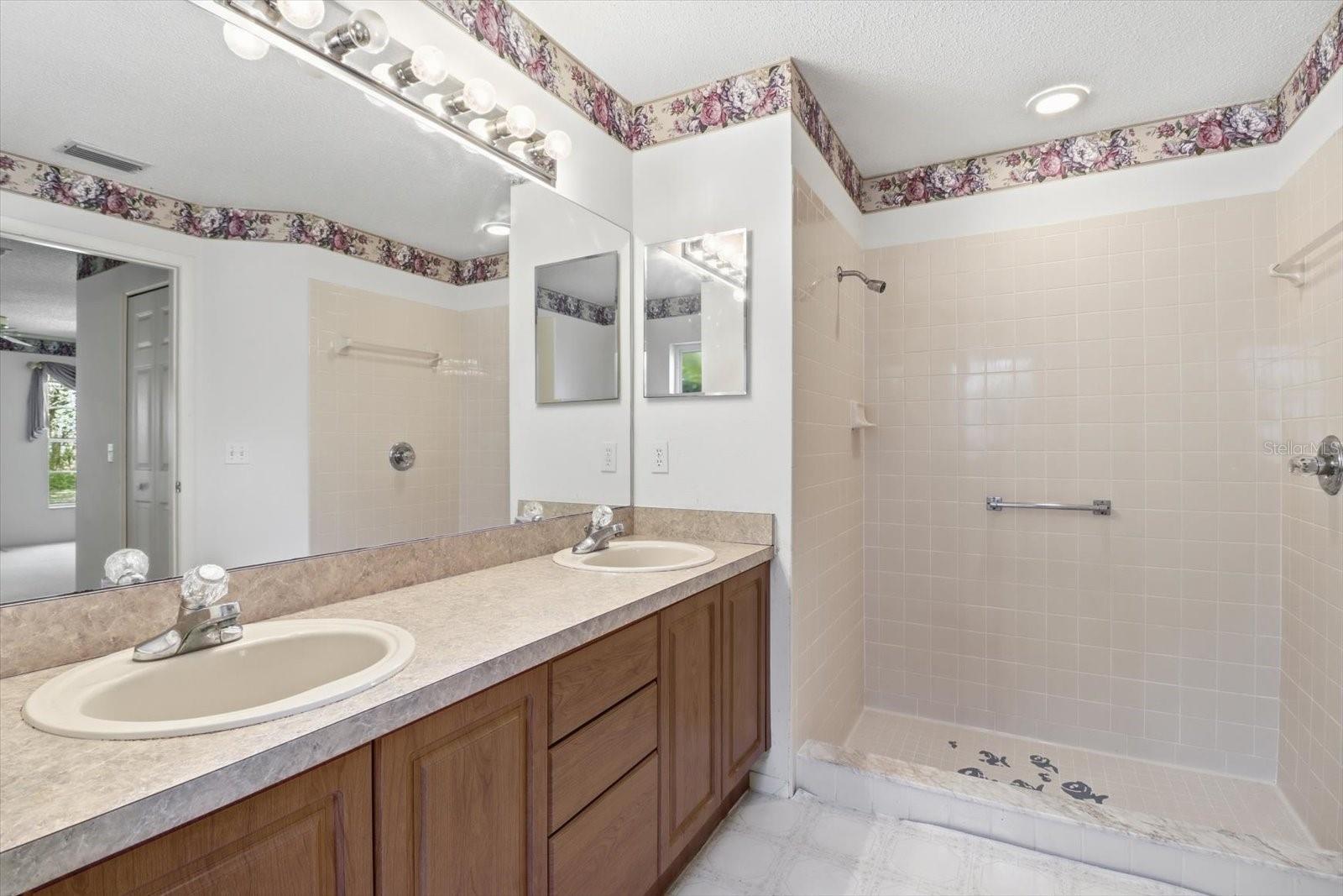 Image 23 of 45 For 7361 Rosemont Lane