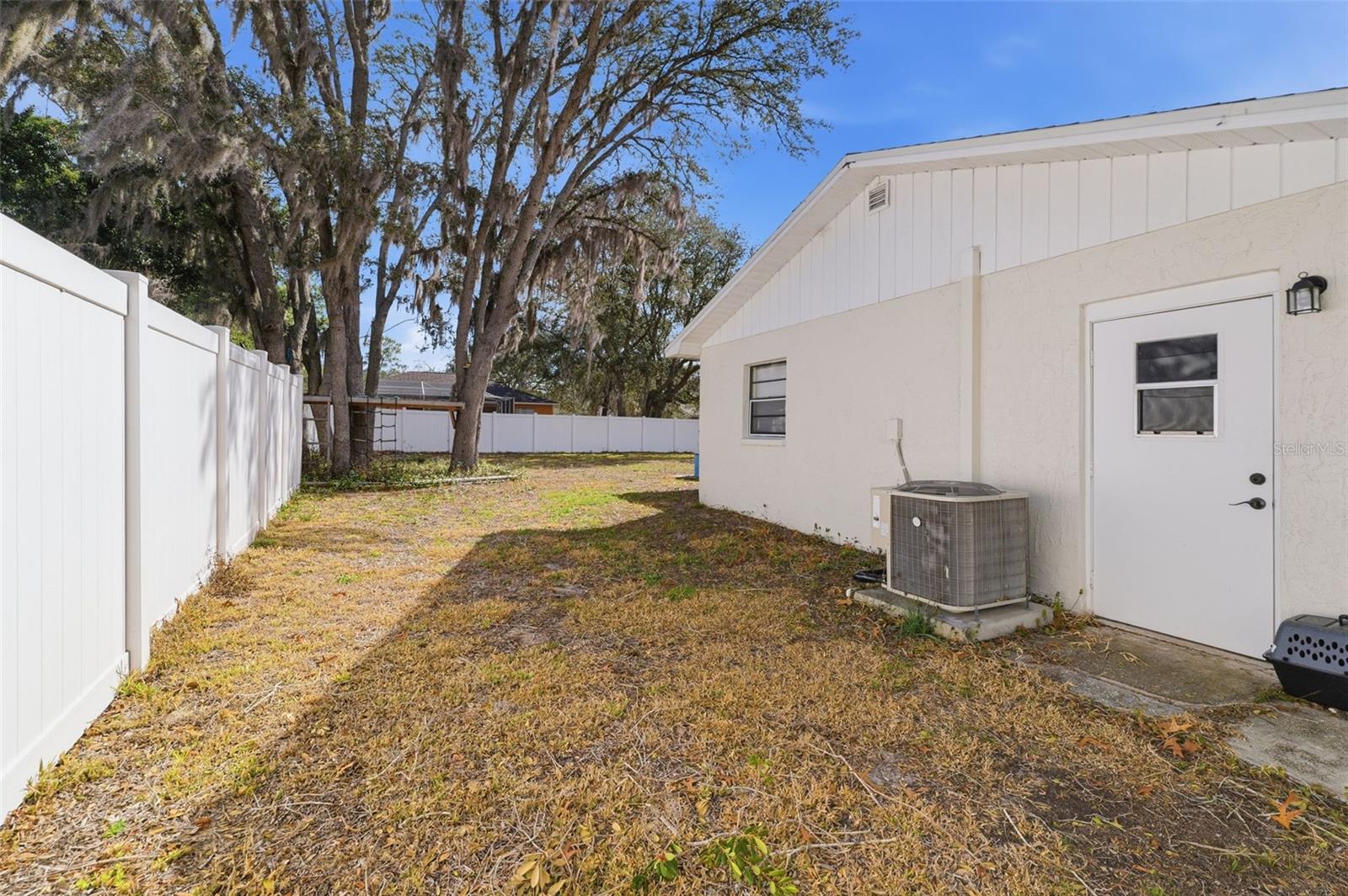 Image 14 of 30 For 5236 Derby Avenue