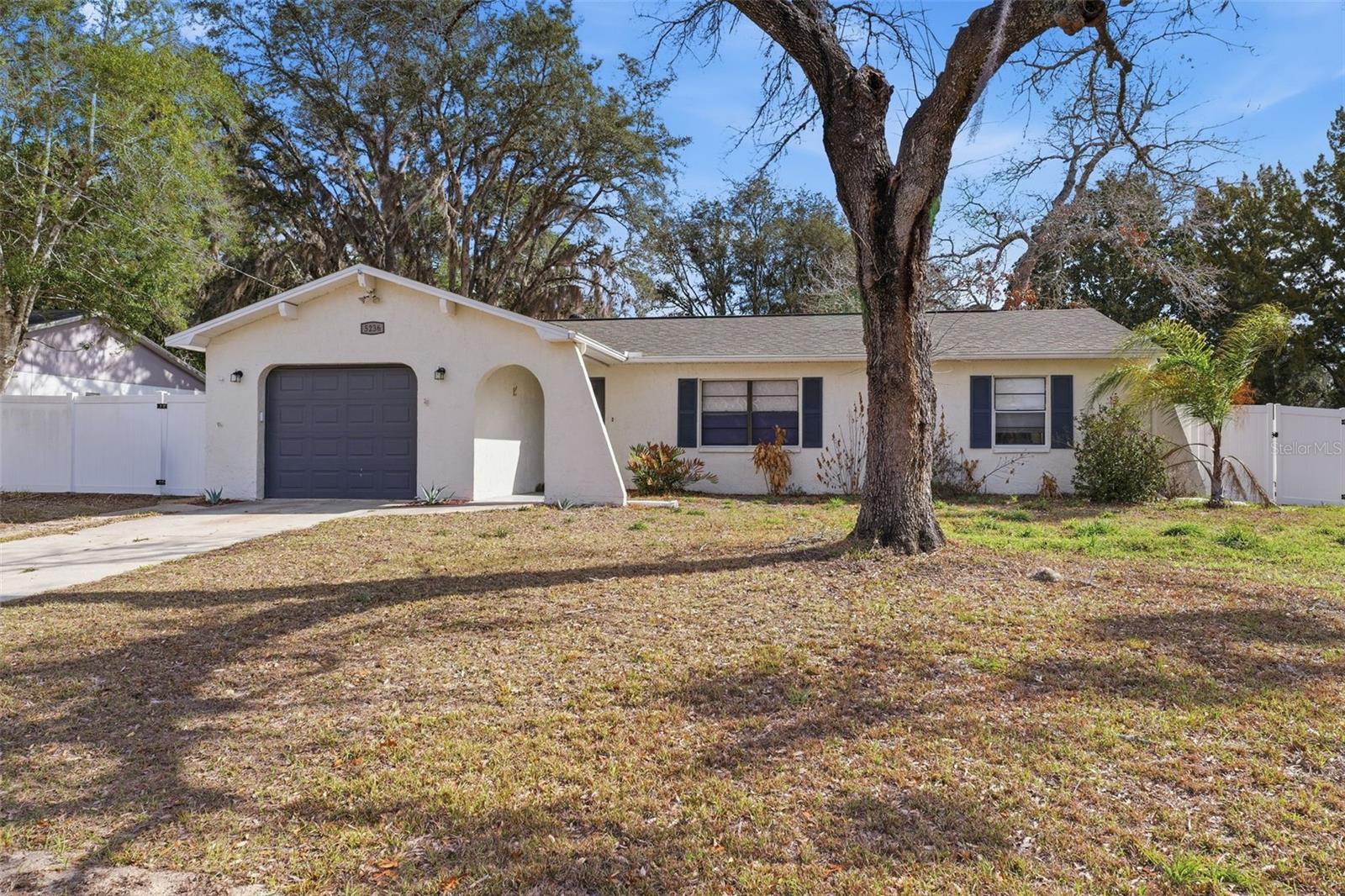 Image 21 of 30 For 5236 Derby Avenue