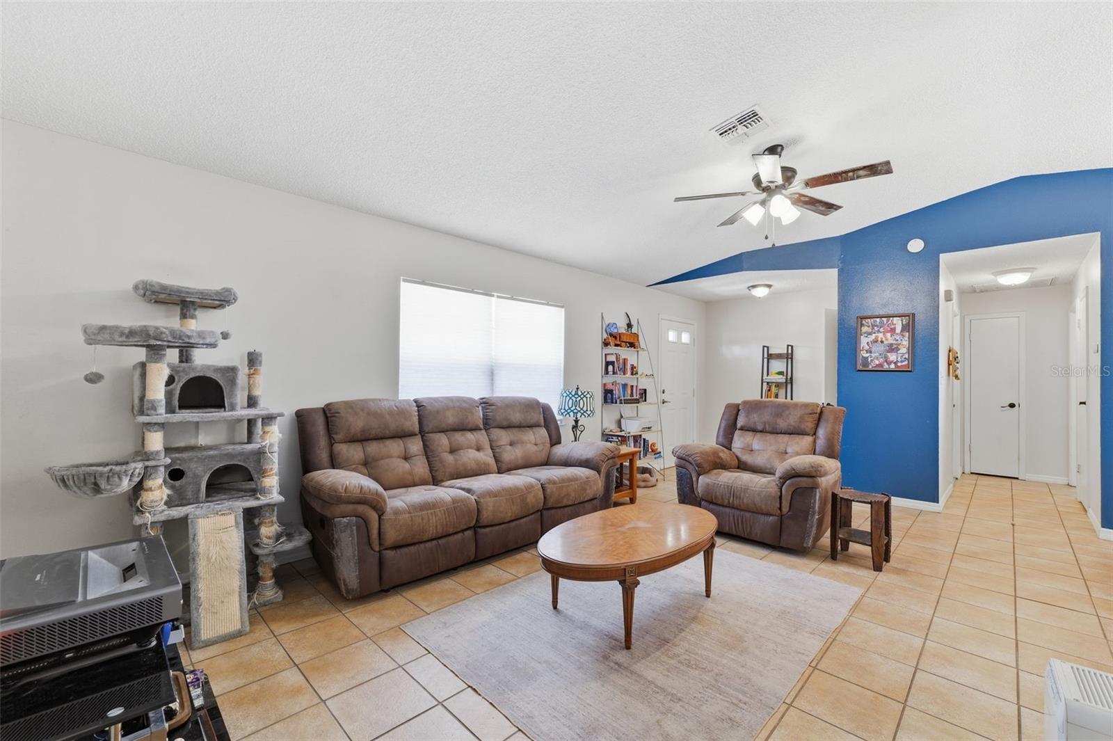 Image 24 of 30 For 5236 Derby Avenue