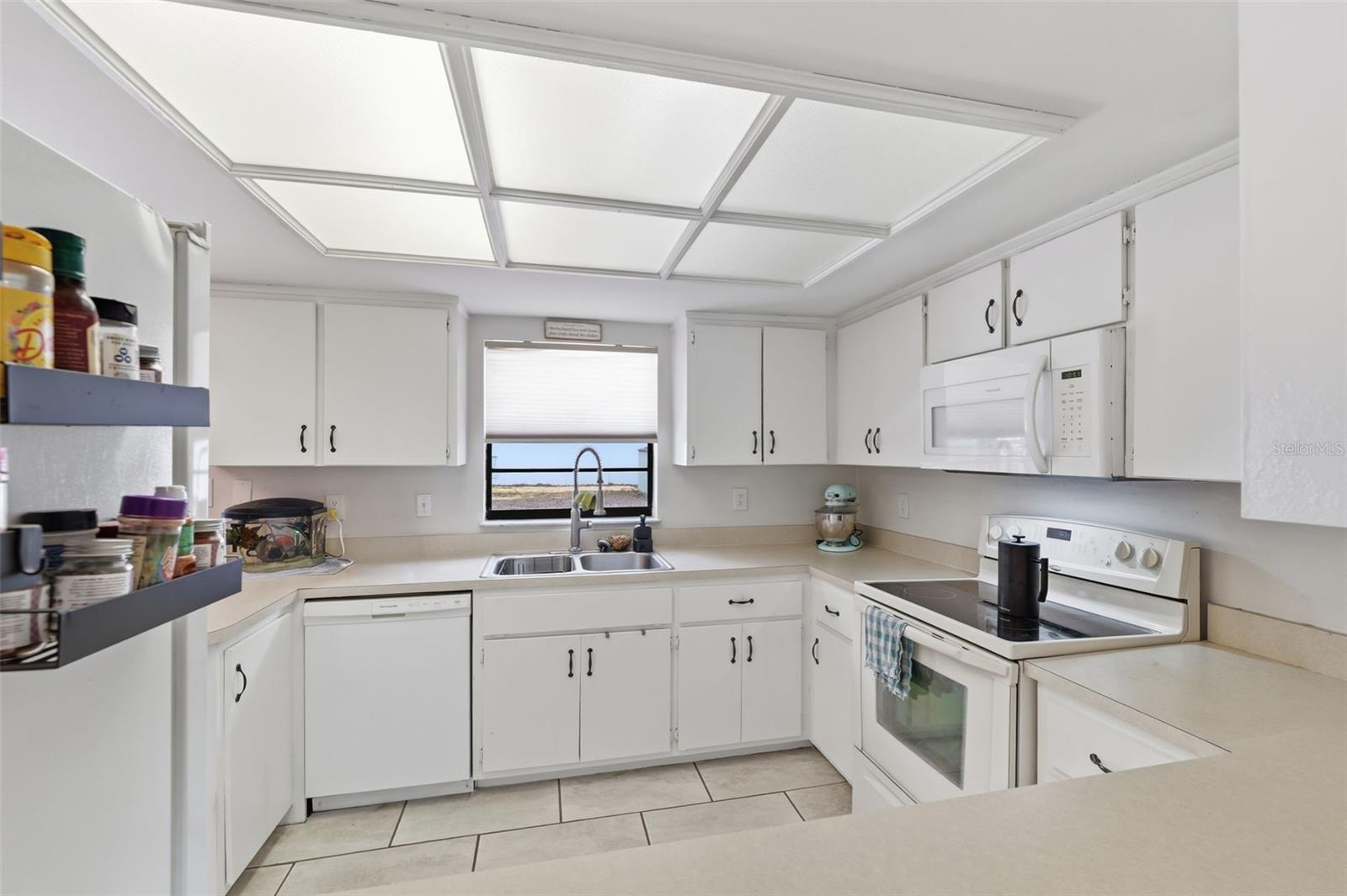 Image 26 of 30 For 5236 Derby Avenue