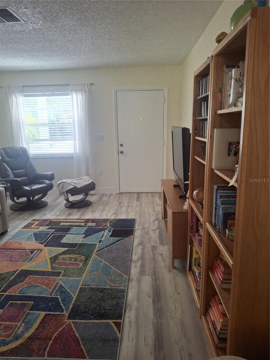 Image 16 of 24 For 4503 Edith Street