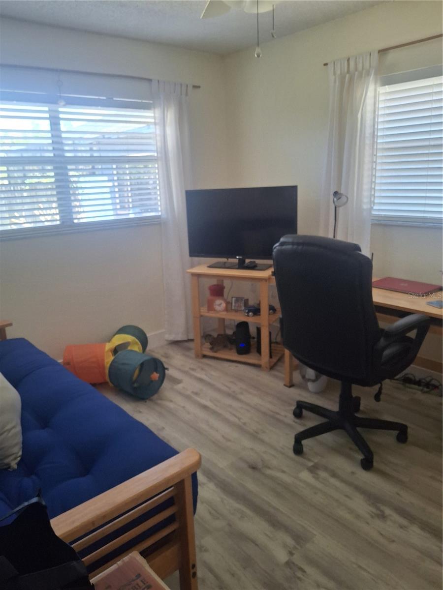 Image 19 of 24 For 4503 Edith Street