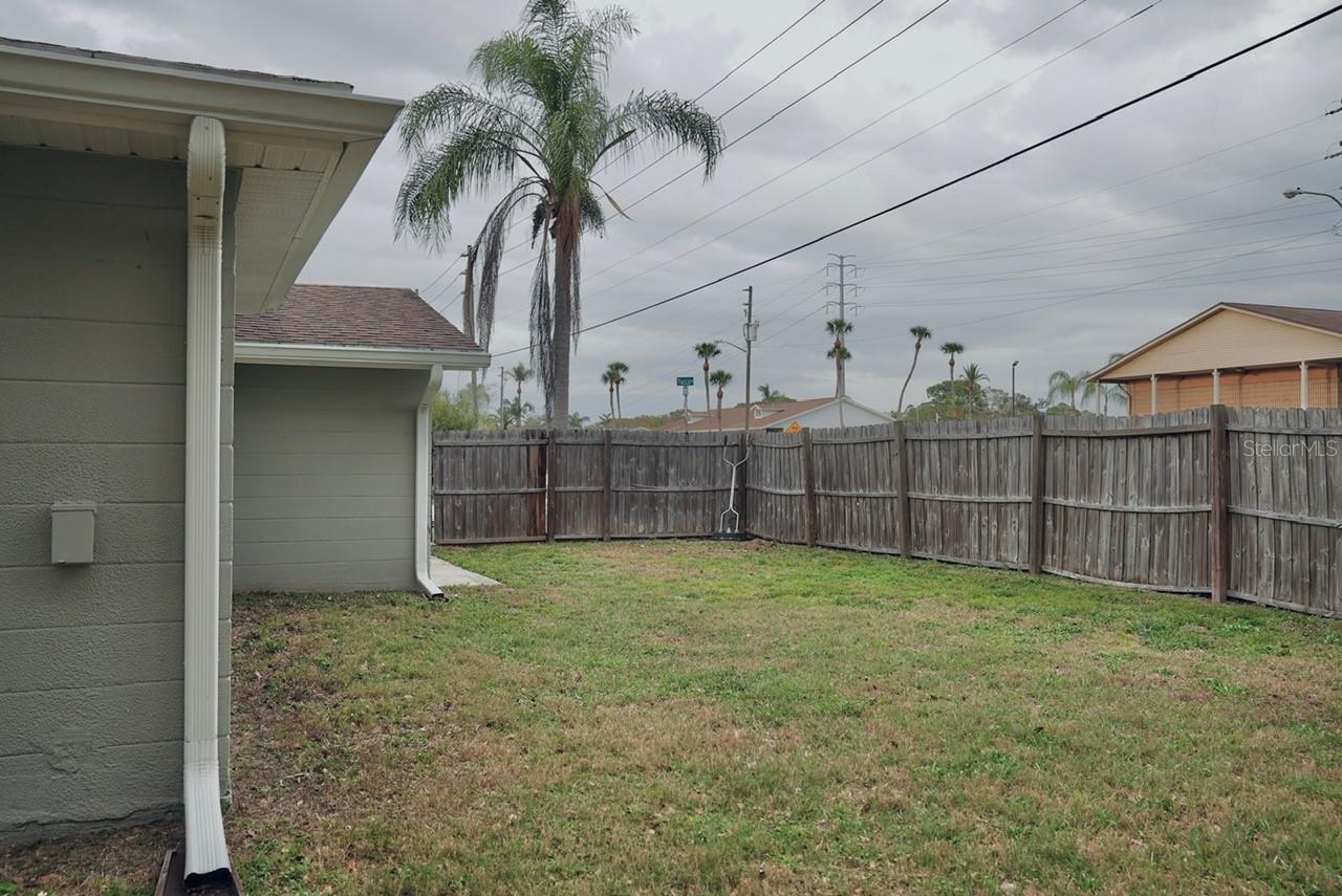 Image 19 of 26 For 7944 Yucca Drive