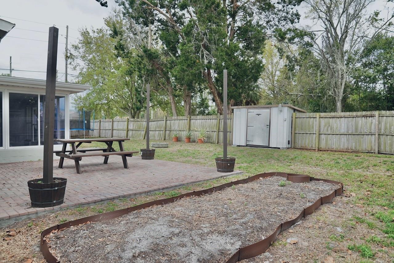 Image 23 of 26 For 7944 Yucca Drive