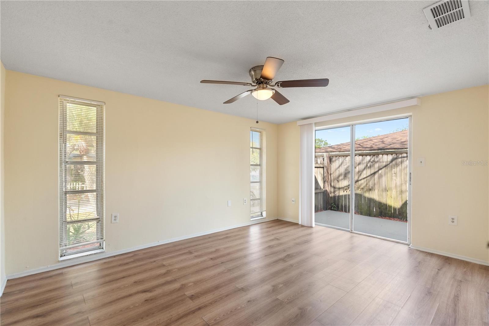 Image 13 of 31 For 9020 Hunt Club Lane