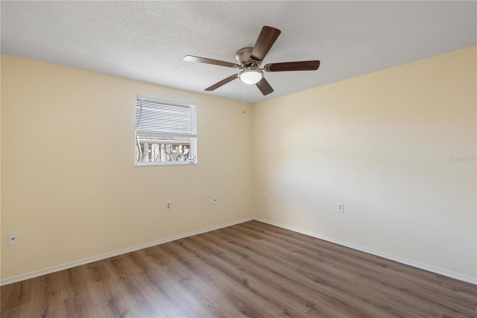 Image 16 of 31 For 9020 Hunt Club Lane