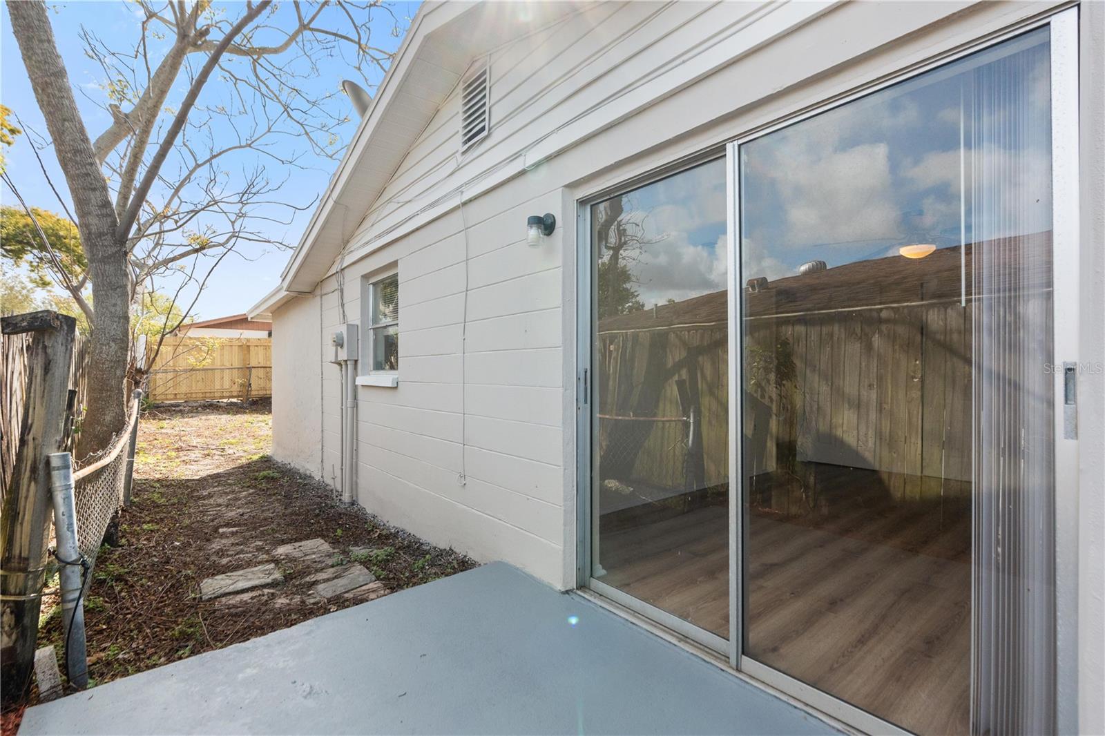 Image 22 of 31 For 9020 Hunt Club Lane