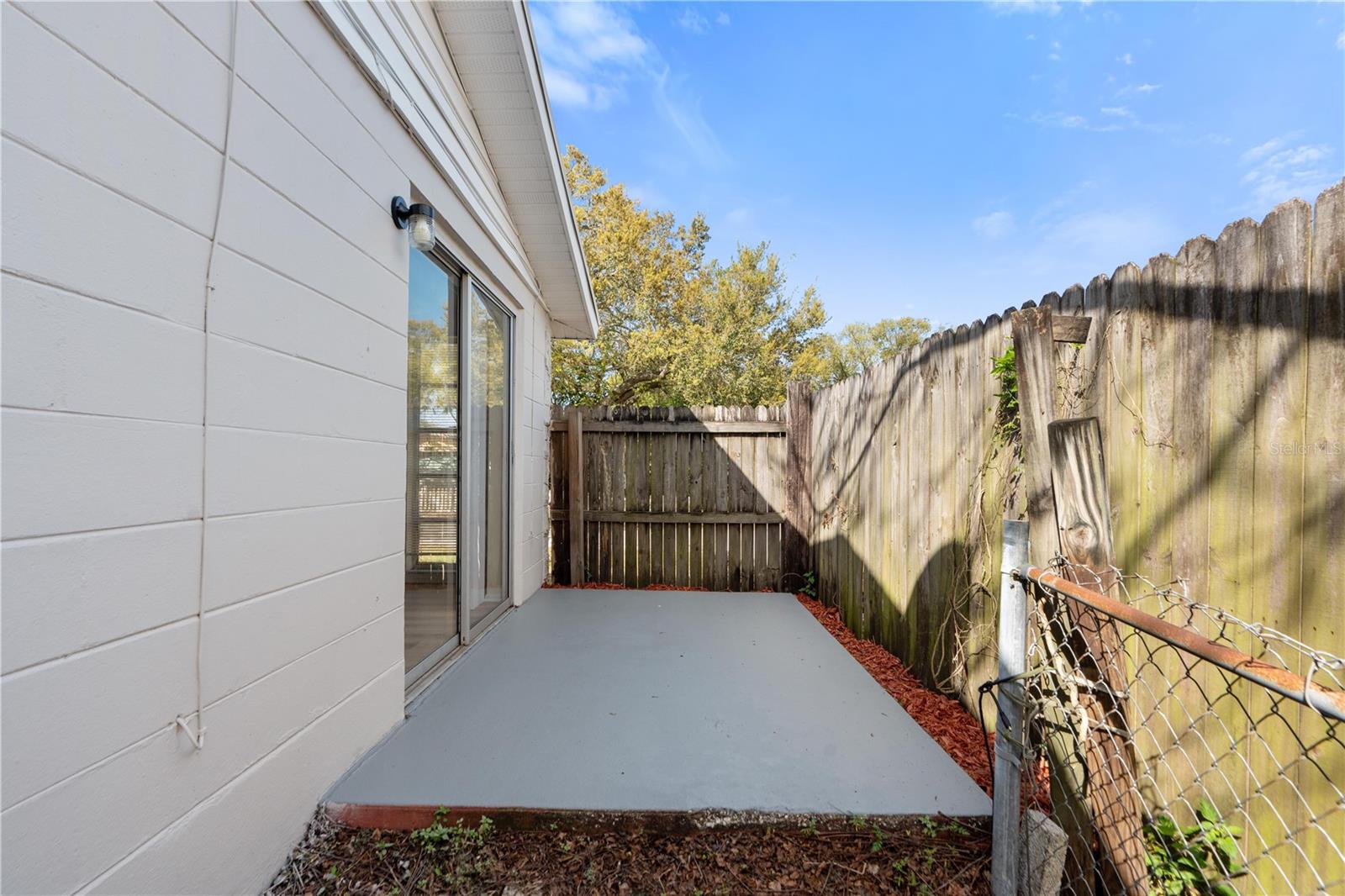 Image 23 of 31 For 9020 Hunt Club Lane